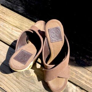 Tory Burch espadrilles wedge sandals size 6, fits more like a 5 or 5.5.